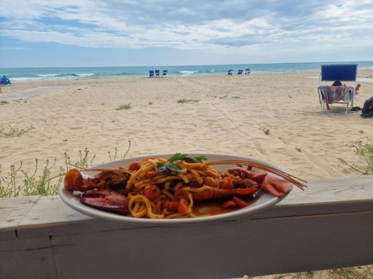 Villa Ticia A 100 Metri Dalla Spiaggia Con Parcheggio Privato Лідо-Маріні Екстер'єр фото